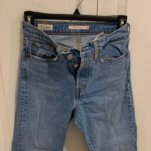 Levi's Women's Light Blue Straight Leg Jeans